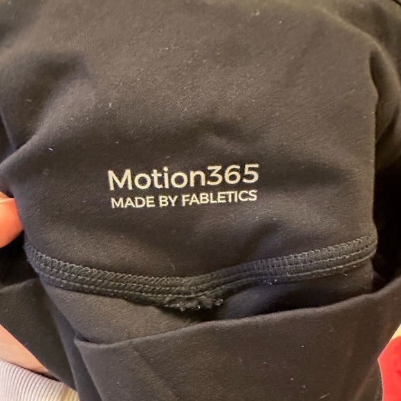 Fabletics leggings - Picture 4 of 4